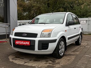 2011 Ford Fusion I Рестайлинг, белый, 679000 рублей, вид 4