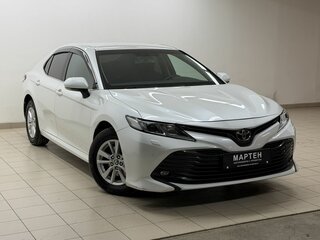 2020 Toyota Camry VIII (XV70), белый, 2895000 рублей, вид 3