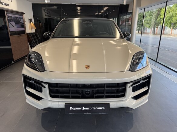 2026 Porsche Cayenne Coupé III Рестайлинг, бежевый, 18490000 рублей - вид 3