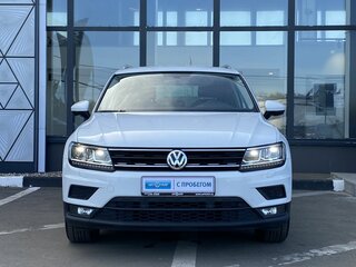 2018 Volkswagen Tiguan II, белый, 2109000 рублей, вид 2