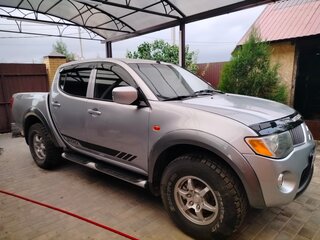 2007 Mitsubishi L200 IV, серебристый, 1390000 рублей, вид 1