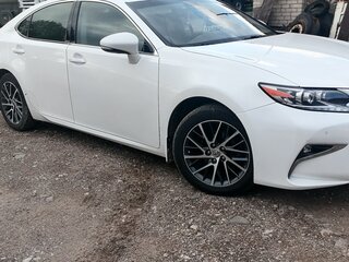 2015 Lexus ES 250 VI Рестайлинг, белый, 2100000 рублей, вид 1