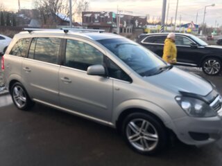 2011 Opel Zafira B Рестайлинг, бежевый, 550000 рублей, вид 3