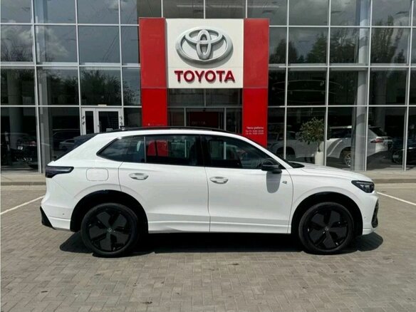 2026 Volkswagen Tiguan L Pro III (China Market), белый, 5250000 рублей - вид 3