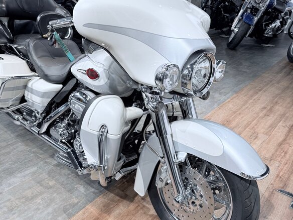 2008 Harley-Davidson Electra Glide, белый, 1199000 рублей - вид 10