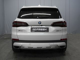 2020 BMW X5 40i IV (G05/G18), белый, 7790000 рублей, вид 4