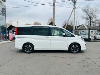 2015 Honda Stepwgn V, белый, 1899999 рублей, вид 5