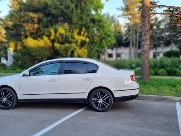 2008 Volkswagen Passat B6, белый, 750000 рублей - вид 20