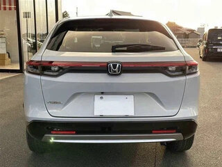2023 Honda Vezel II, белый, 1870000 рублей, вид 3