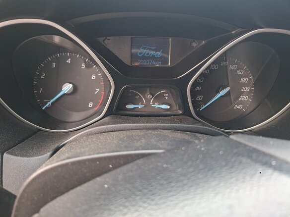 2011 Ford Focus III, белый - вид 11