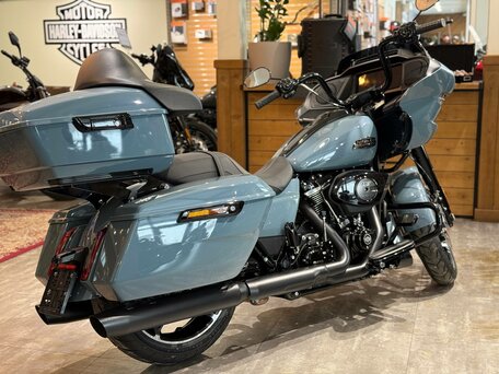 2024 Harley-Davidson Road Glide, голубой, 3950000 рублей, вид 4