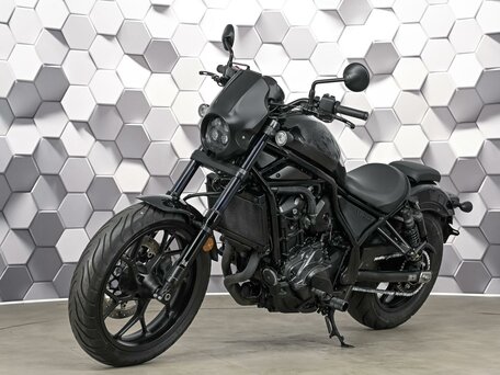 2023 Honda CMX 1100 Rebel, серый, 899000 рублей, вид 2