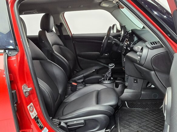 2015 Mini Hatch Cooper D III (F55/F56), красный, 980002 рублей - вид 10