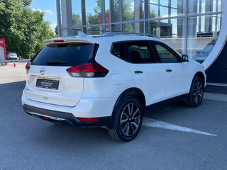2020 Nissan X-Trail III Рестайлинг, белый, 2468000 рублей, вид 4