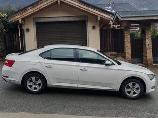 2018 Skoda Superb III, белый, 1390000 рублей, вид 2