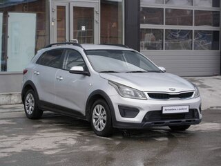 2018 Kia Rio X-Line IV, серебристый, 1100000 рублей, вид 3