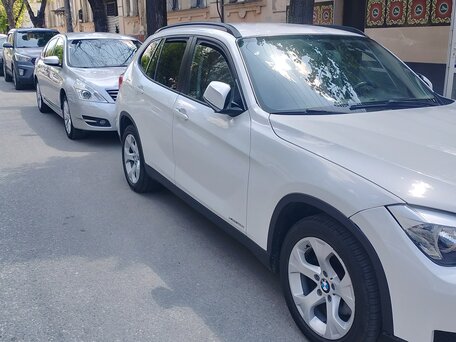 2013 BMW X1 20i I (E84) Рестайлинг, белый, 1200000 рублей, вид 4