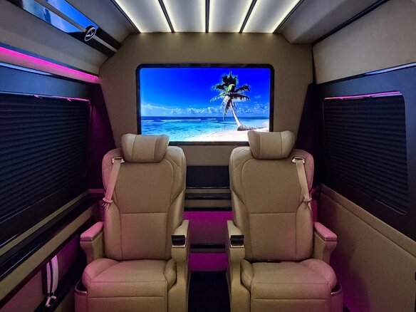 2019 Mercedes-Benz Sprinter, серебристый, 8450000 рублей - вид 5