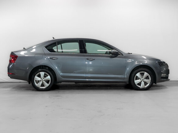 2020 Skoda Octavia III (A7) Рестайлинг, серый, 1835000 рублей - вид 3