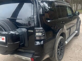 2012 Mitsubishi Pajero IV Рестайлинг 1, чёрный, 2050000 рублей, вид 3