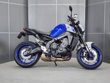 2021 Yamaha MT-09 (FZ-09), синий, 949000 рублей, вид 1