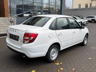 2026 Lada (ВАЗ) Granta I Рестайлинг, белый, 1063000 рублей, вид 5