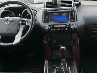 2016 Toyota Land Cruiser Prado 150 Series Рестайлинг 1, чёрный, 3200000 рублей, вид 5