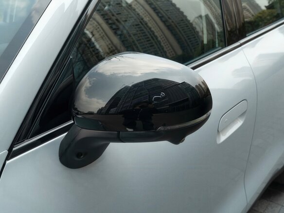 2026 Leapmotor A10 53 kWh, серебристый, 2432000 рублей - вид 3