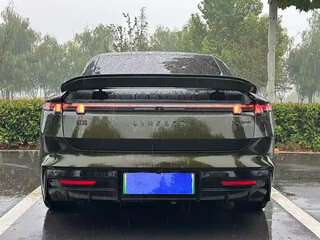 2025 Lynk & Co 10 38.2 kWh, зелёный, 4620208 рублей, вид 5