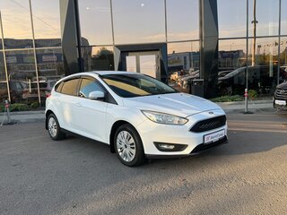 2017 Ford Focus III Рестайлинг, белый, 1100000 рублей, вид 3
