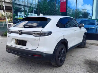 2023 Honda Vezel II, белый, 1620500 рублей, вид 4