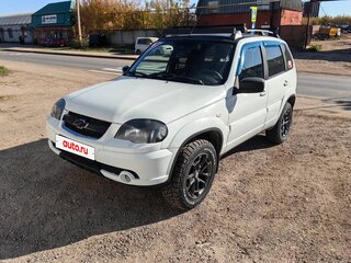 2016 Chevrolet Niva I Рестайлинг, белый, 700000 рублей, вид 1