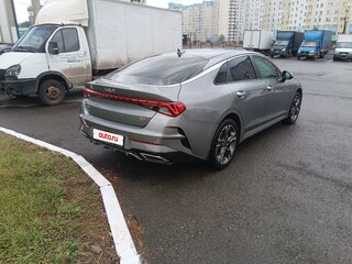 2022 Kia K5 III, серый, 2750000 рублей, вид 2