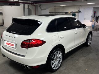 2011 Porsche Cayenne S II (958), белый, 1580000 рублей, вид 3