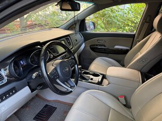 2019 Kia Carnival III, чёрный, 3300000 рублей, вид 3