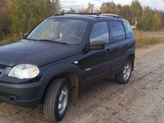 2014 Chevrolet Niva I Рестайлинг, чёрный, 490000 рублей, вид 1