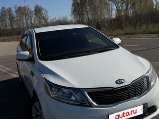 2014 Kia Rio 5-speed III, белый, 720000 рублей, вид 2