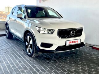 2019 Volvo XC40 I, белый, 3900000 рублей, вид 3