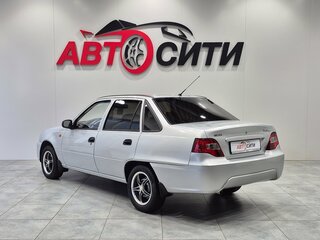 2010 Daewoo Nexia I Рестайлинг, серебристый, 345000 рублей, вид 5