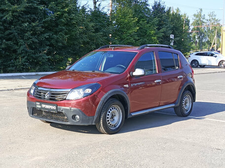 2013 Renault Sandero Stepway I, красный, 420000 рублей, вид 1