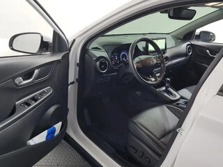 2022 Hyundai Kona I Рестайлинг, белый, 1735000 рублей, вид 5