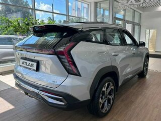 2026 Geely Atlas II, серебристый, 4119990 рублей, вид 2