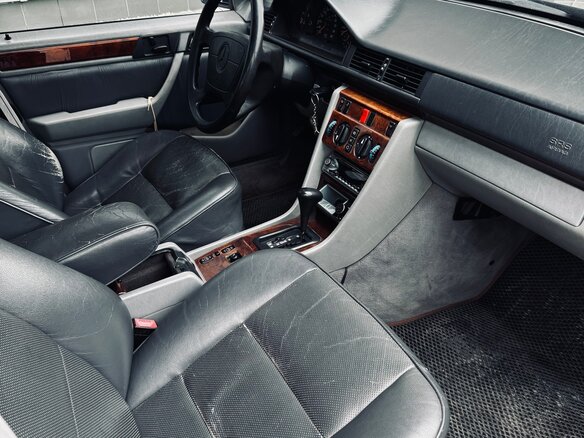 1994 Mercedes-Benz E-Класс 280 I (W124), синий, 475000 рублей - вид 4