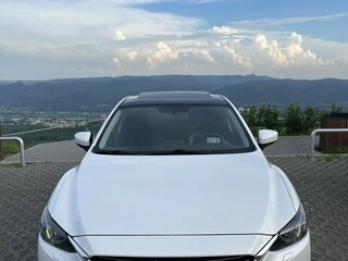 2016 Mazda 6 III (GJ) Рестайлинг, белый, 2100000 рублей, вид 1