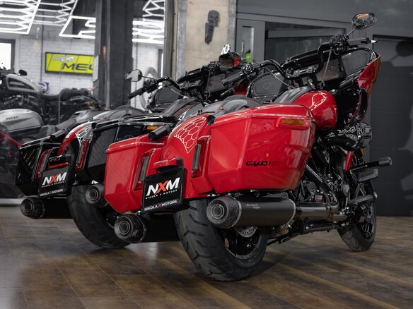2025 Harley-Davidson CVO Road Glide ST, чёрный, 5990000 рублей - вид 3