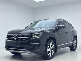 2022 Volkswagen Tayron I, чёрный, 2400000 рублей, вид 1