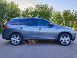 2015 Nissan Pathfinder IV, серый, 2290000 рублей, вид 3