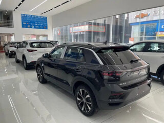 2026 Volkswagen T-Roc I (China Market) Рестайлинг, чёрный, 2090017 рублей, вид 5