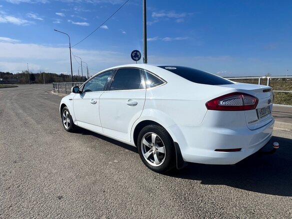 2013 Ford Mondeo IV Рестайлинг, белый, 750000 рублей - вид 14