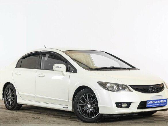 2010 Honda Civic Hybrid VIII Рестайлинг, белый, 899000 рублей